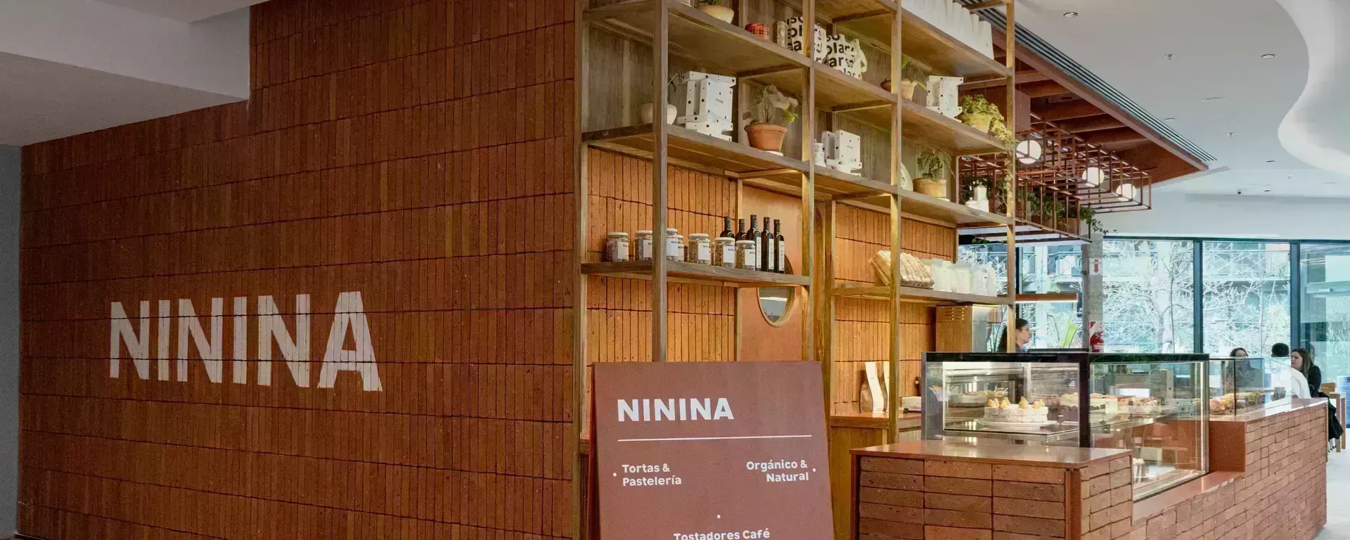 Ninina restaurant interior